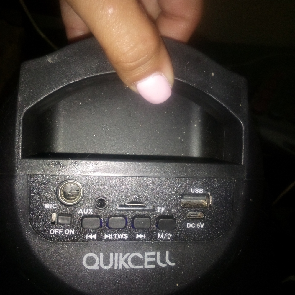 Quikcell Bluetooth speaker. Has loud volume was bought at cricket for a present.